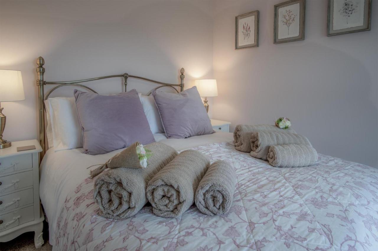Elidyr Cottage - 3 Bedroom Cottage - 암로스 외부 사진