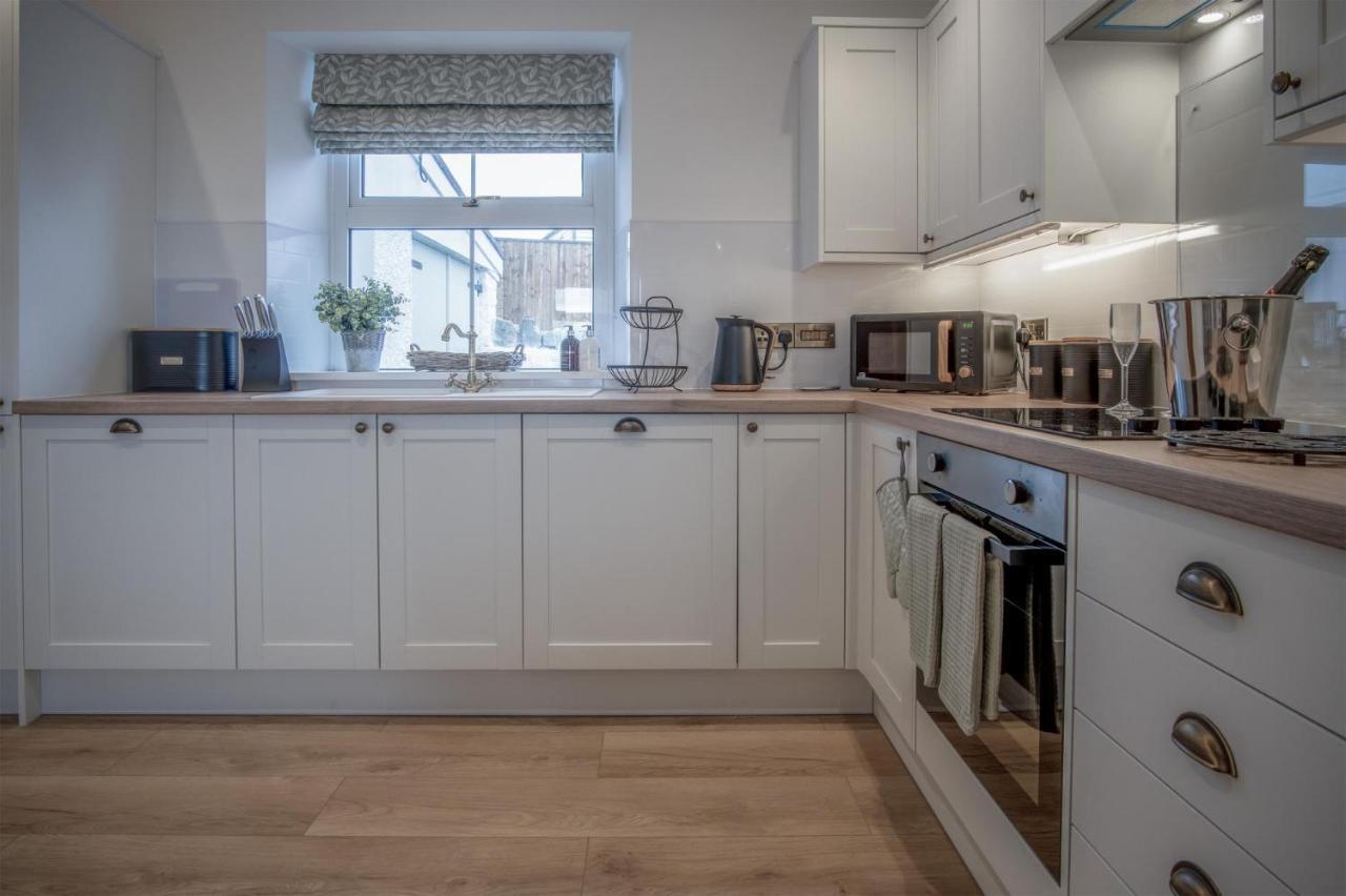 Elidyr Cottage - 3 Bedroom Cottage - 암로스 외부 사진