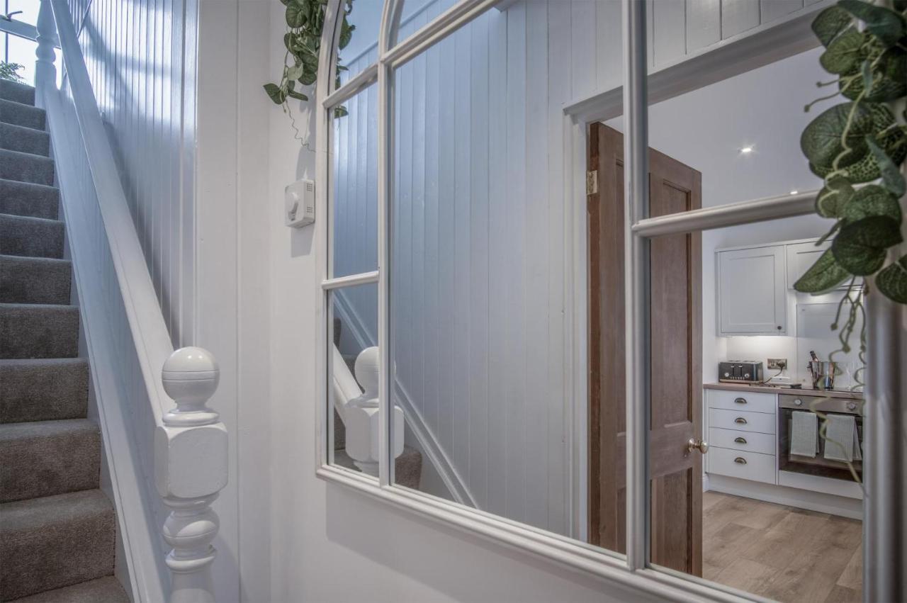 Elidyr Cottage - 3 Bedroom Cottage - 암로스 외부 사진