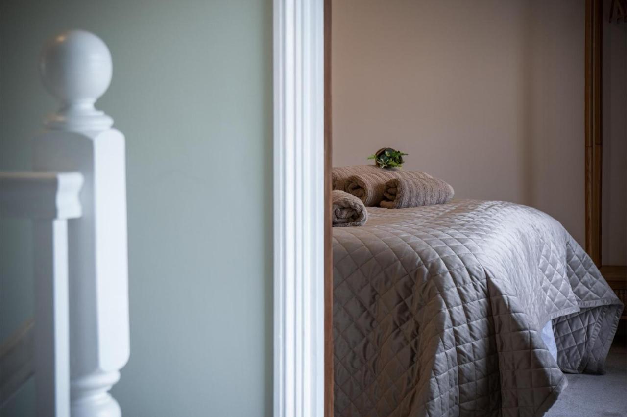 Elidyr Cottage - 3 Bedroom Cottage - 암로스 외부 사진