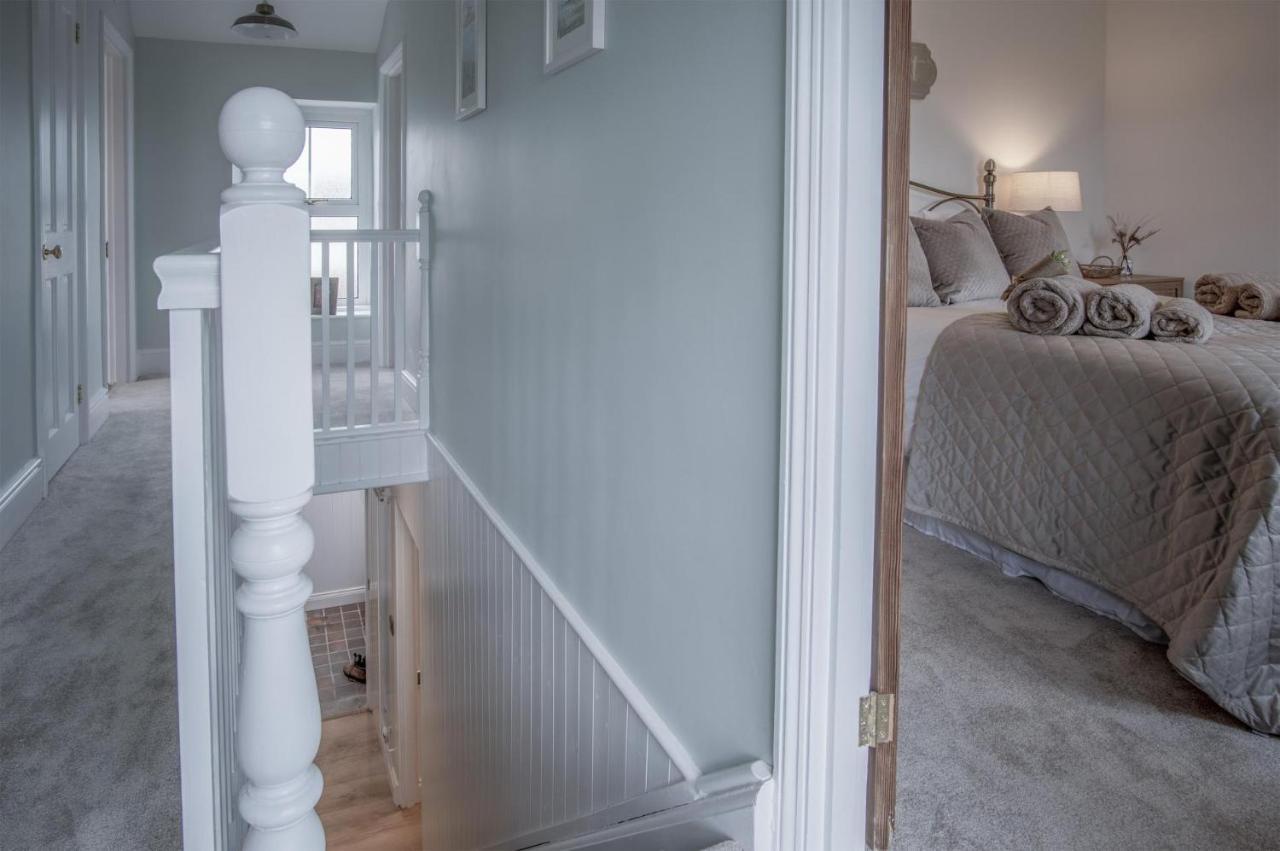 Elidyr Cottage - 3 Bedroom Cottage - 암로스 외부 사진