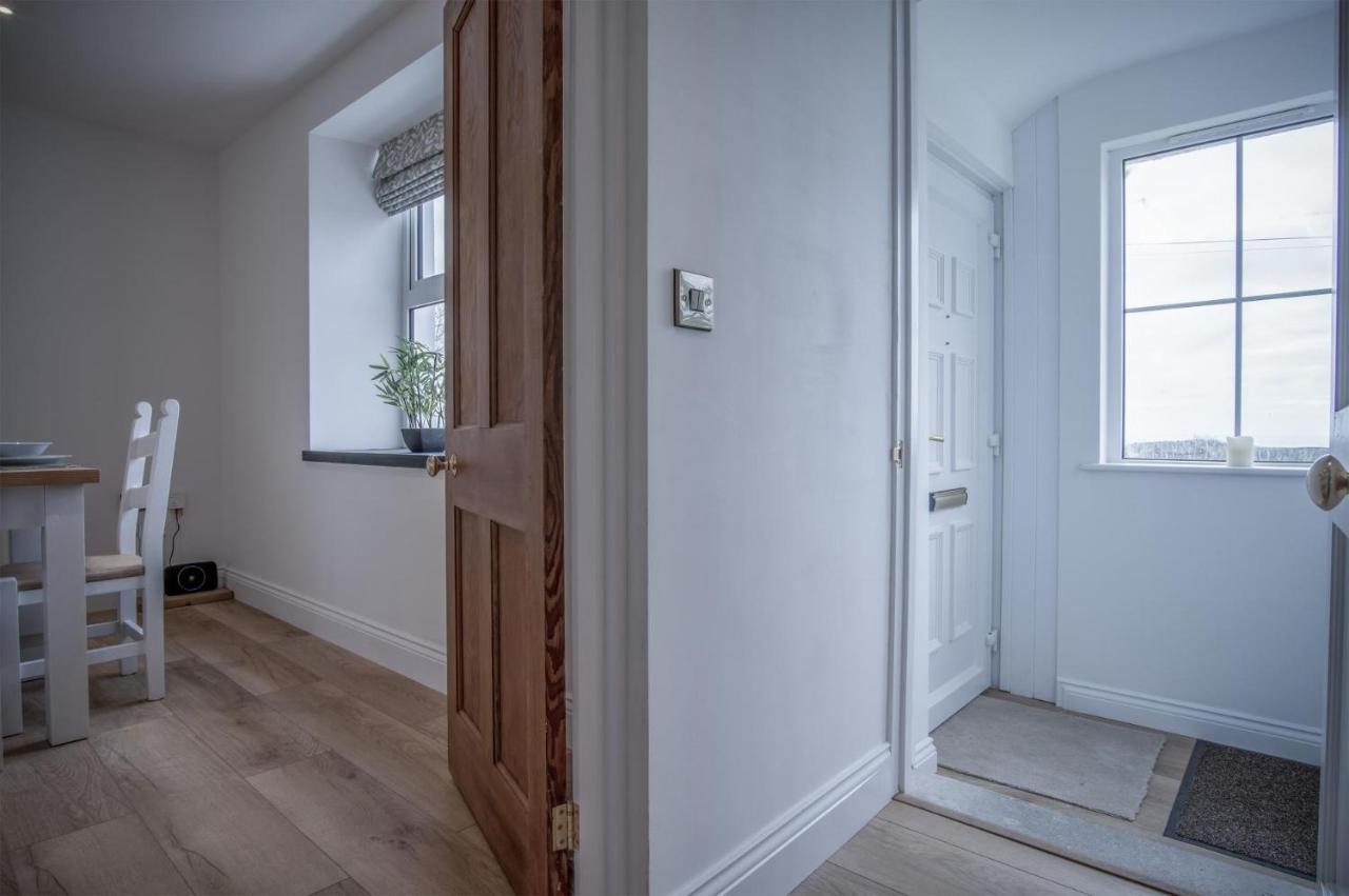 Elidyr Cottage - 3 Bedroom Cottage - 암로스 외부 사진