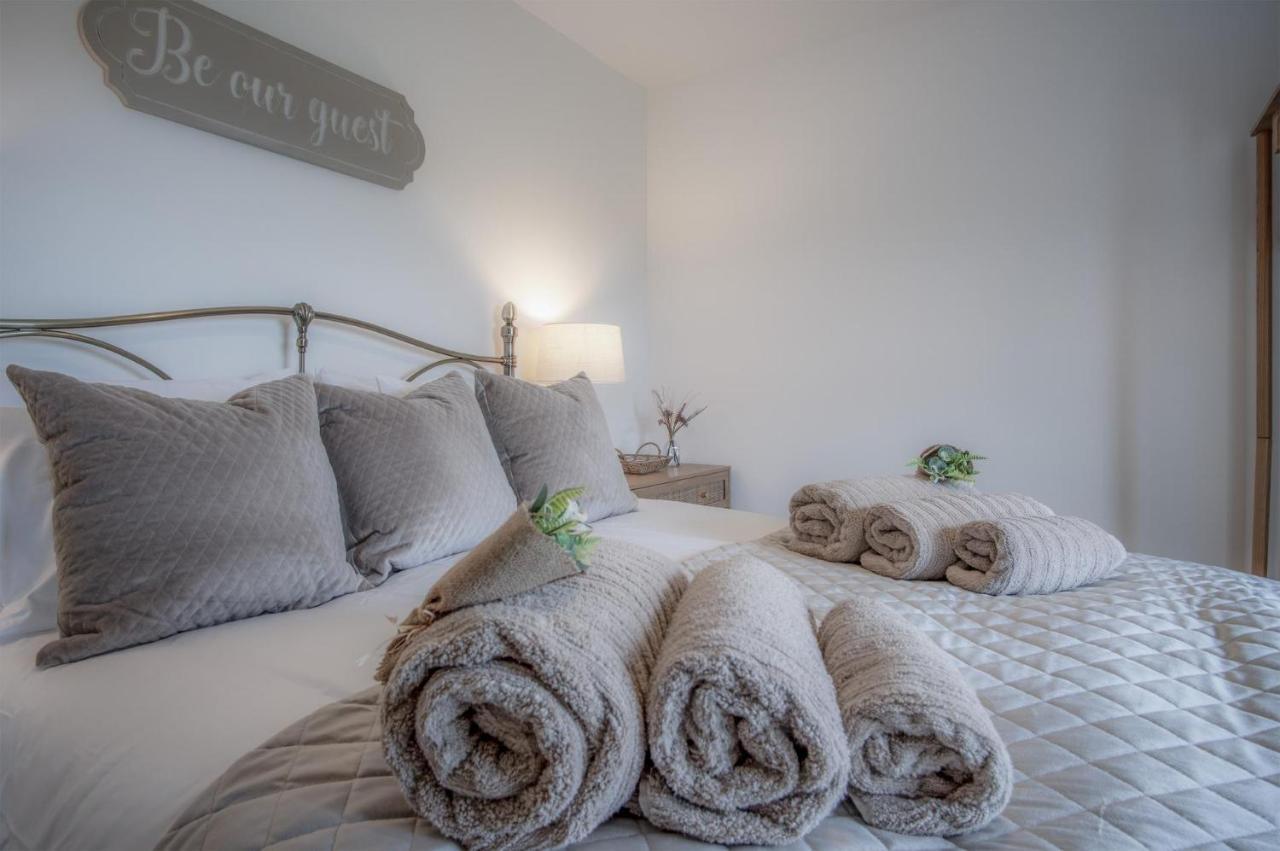 Elidyr Cottage - 3 Bedroom Cottage - 암로스 외부 사진