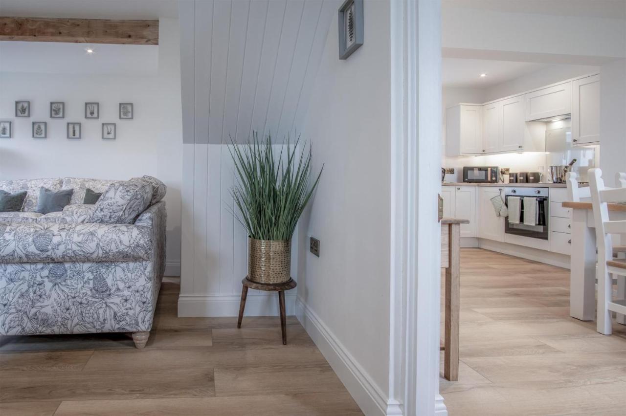 Elidyr Cottage - 3 Bedroom Cottage - 암로스 외부 사진