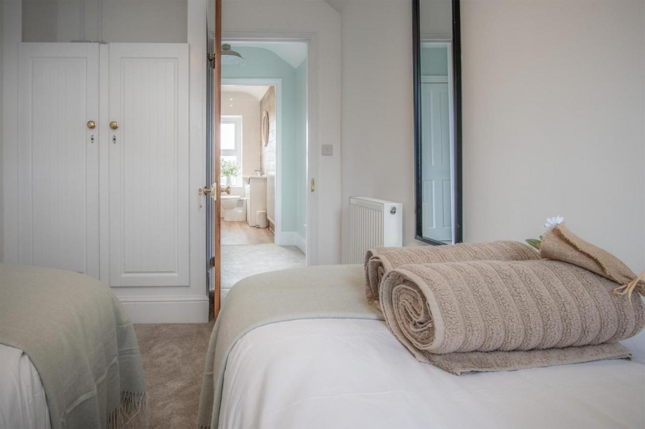 Elidyr Cottage - 3 Bedroom Cottage - 암로스 외부 사진